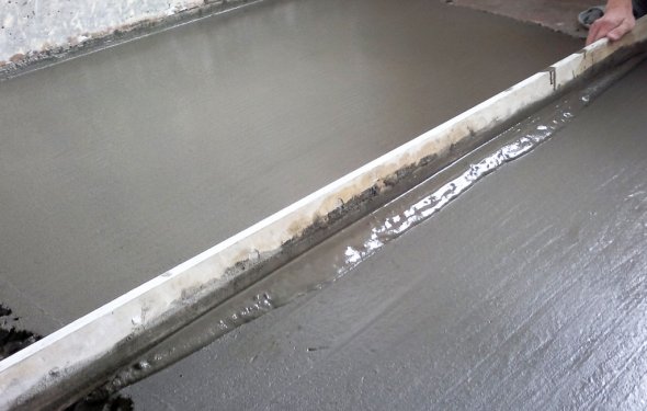 вирівнювання бетонної стяжки