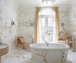Интерьер ванной комнаты из мрамора